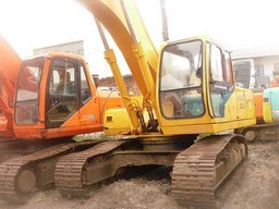 USED HYUNDAI 200-5 CRAWLER EXCAVATOR